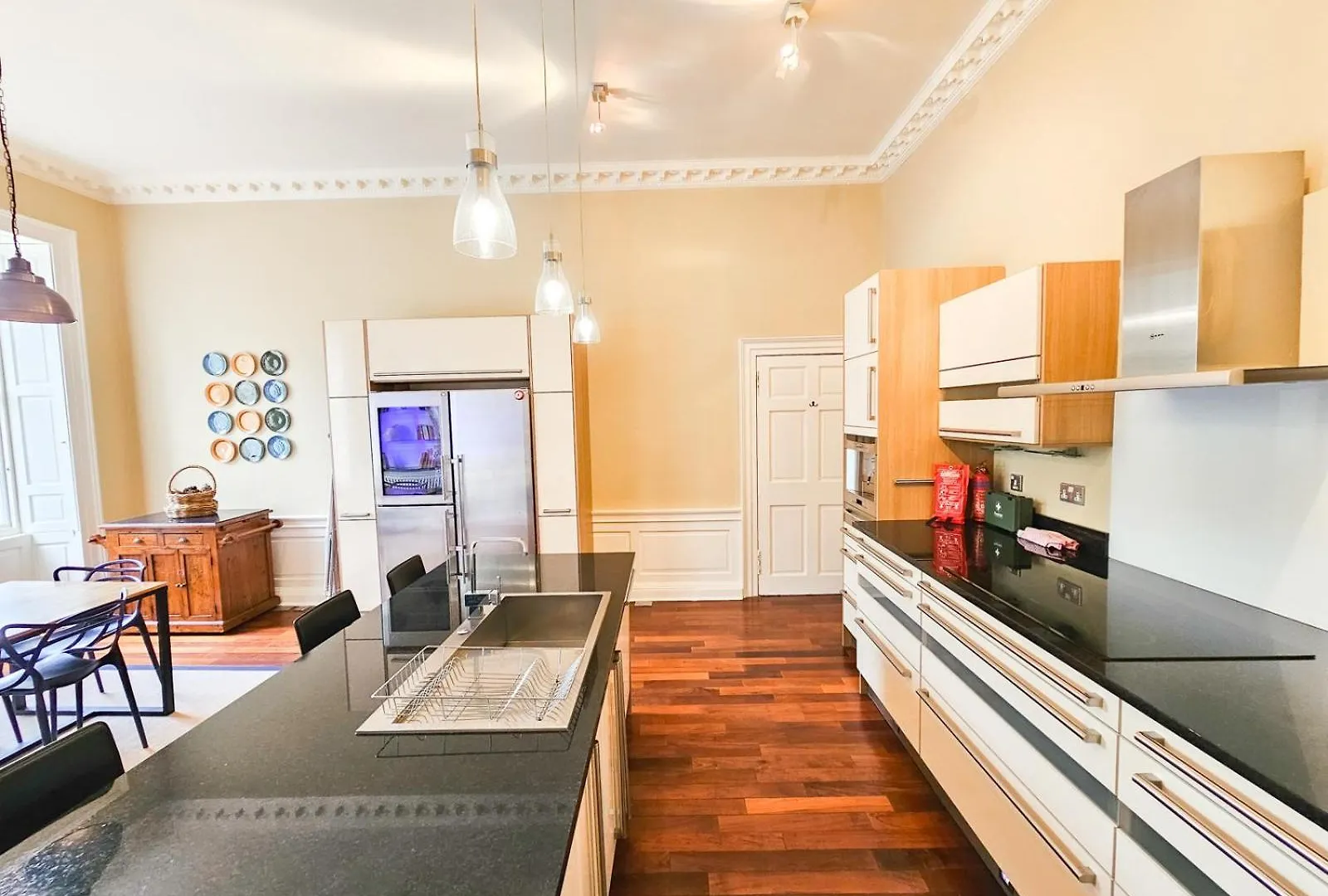 Spacious 2 Bedroom Apartment In The Heart Of New Town Edynburg