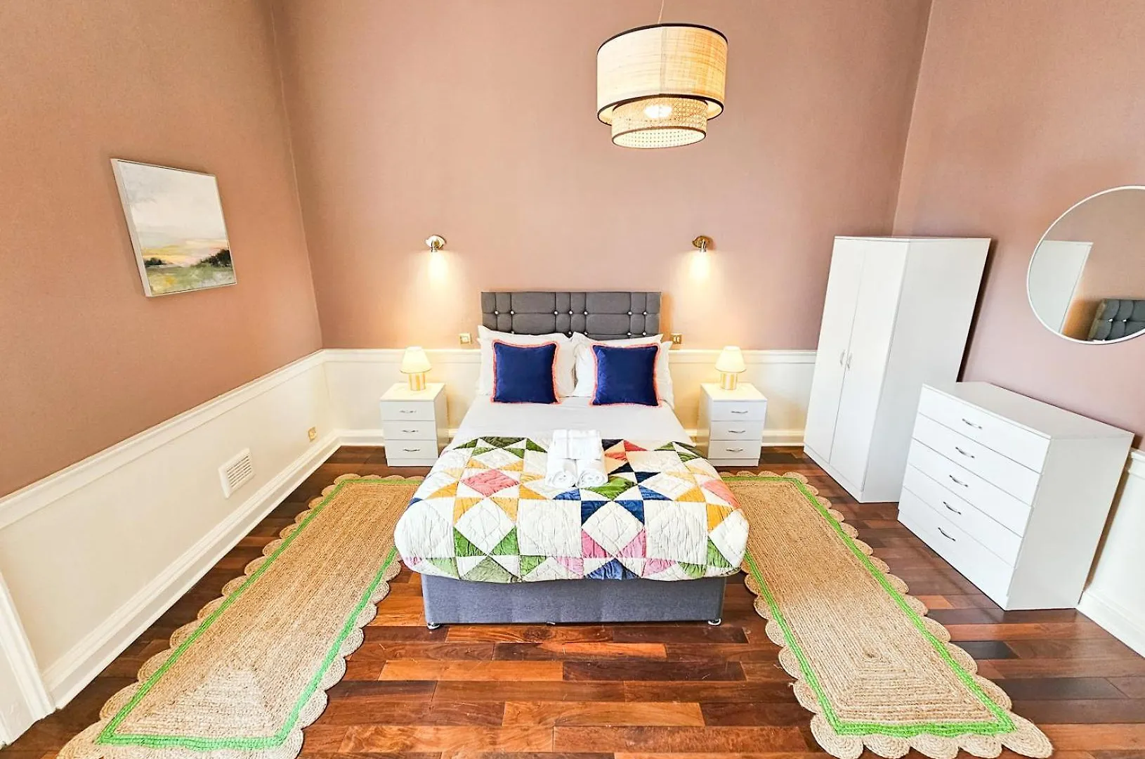Spacious 2 Bedroom Apartment In The Heart Of New Town Edynburg