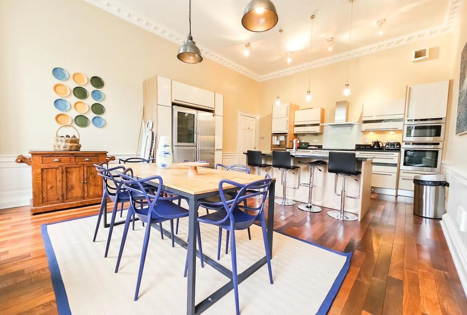 Spacious 2 Bedroom Apartment In The Heart Of New Town Edimburgo Reino Unido