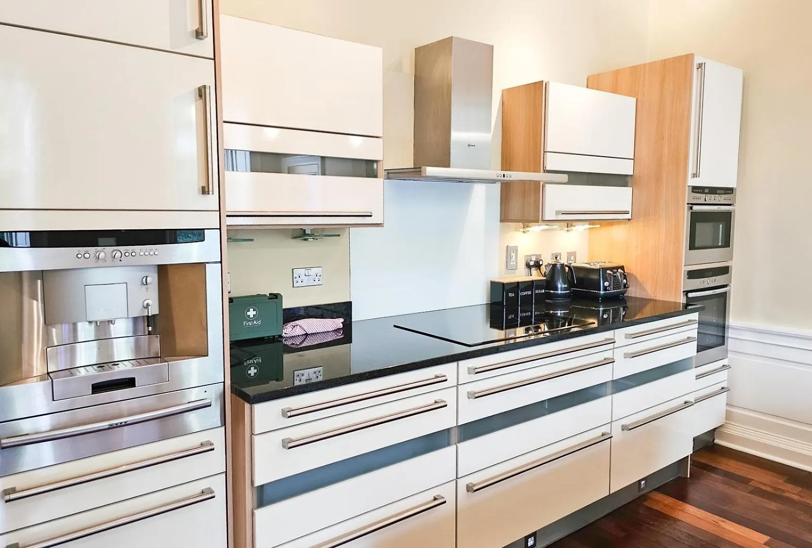 Spacious 2 Bedroom Apartment In The Heart Of New Town Edimburgo 0*,  Reino Unido