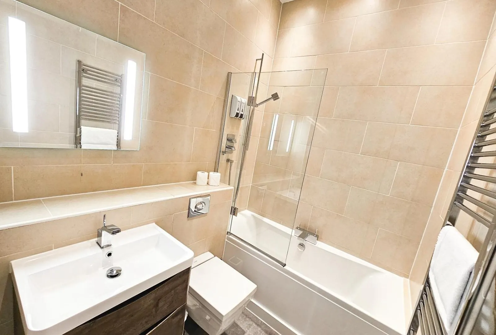 Spacious 2 Bedroom Apartment In The Heart Of New Town Edimburgo Reino Unido